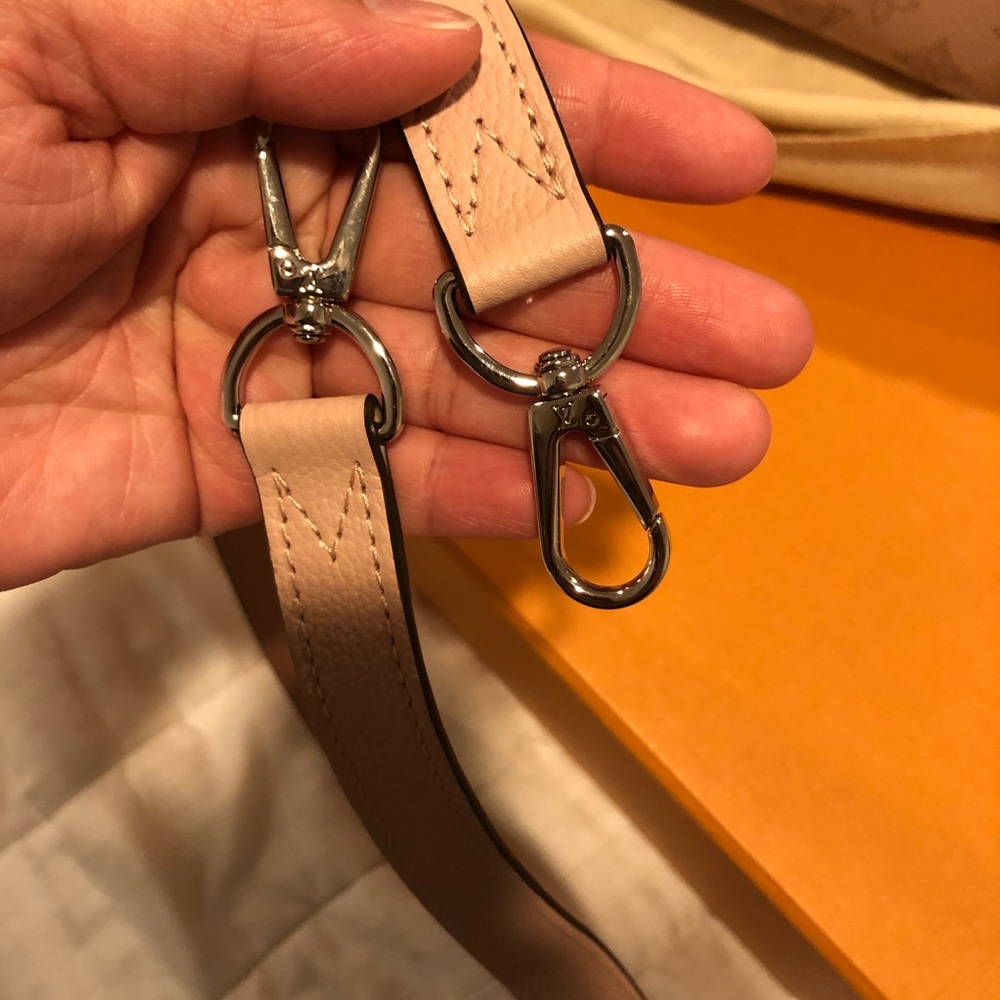 🌸Babylone Handbag Mahina Leather PM🌸 - Picture 7 of 16